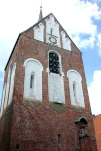 Glockenturm der Ludgerikirche